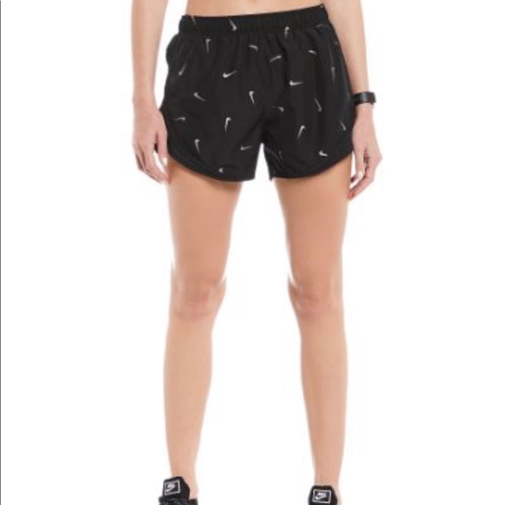 Nike Women’s Tempo Shorts